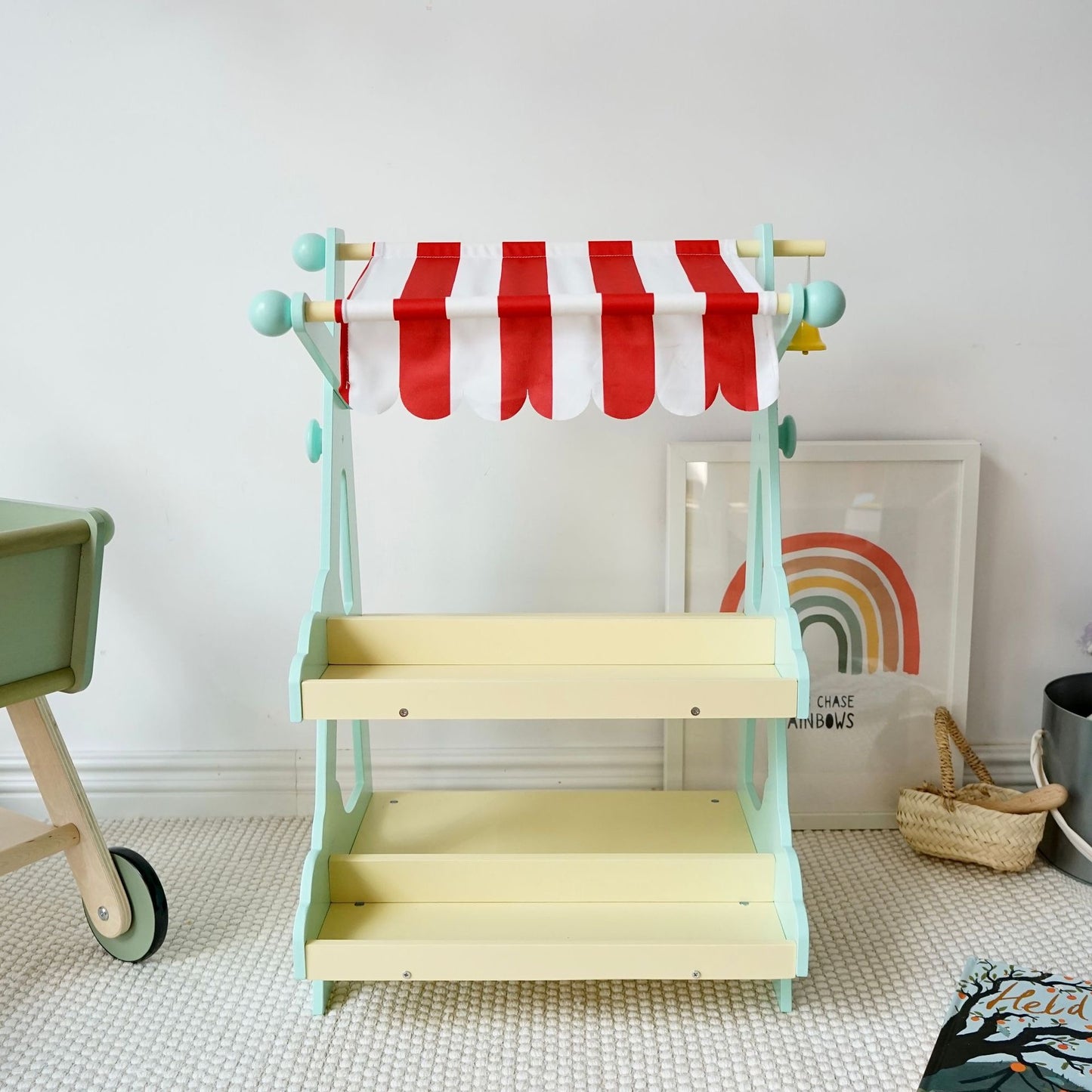 Mini Kiosk for Displaying Plushy Toys