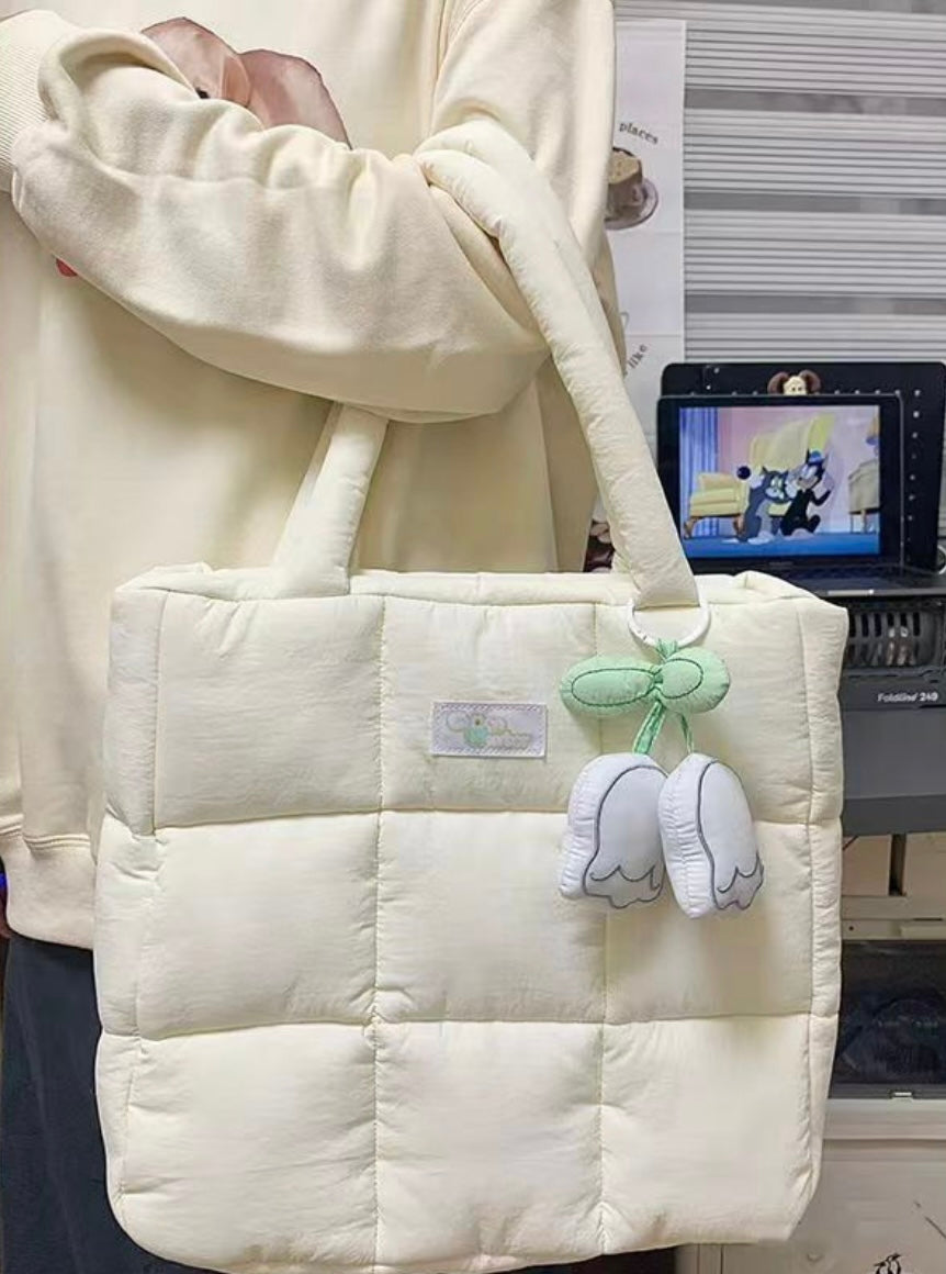 Fleur Puffer Tote Bag with Flower Pendant
